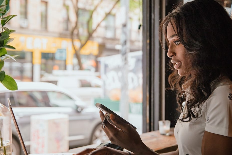 when to hire a copywriter